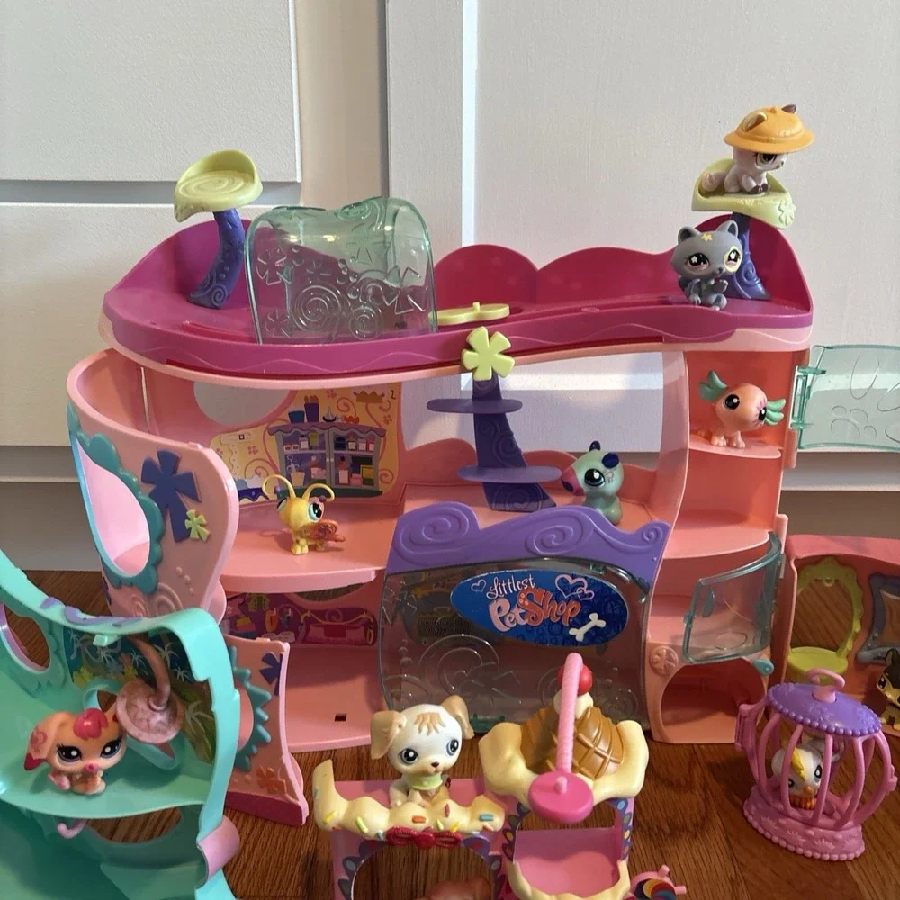 Huge Lot Littlest Pet Shop Authentic LPS Pets Some Vtg , Playsets, Accessories